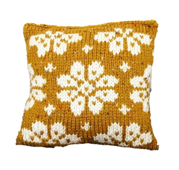 dahlia pillow (2023) 8"×8" hand knit pillow
